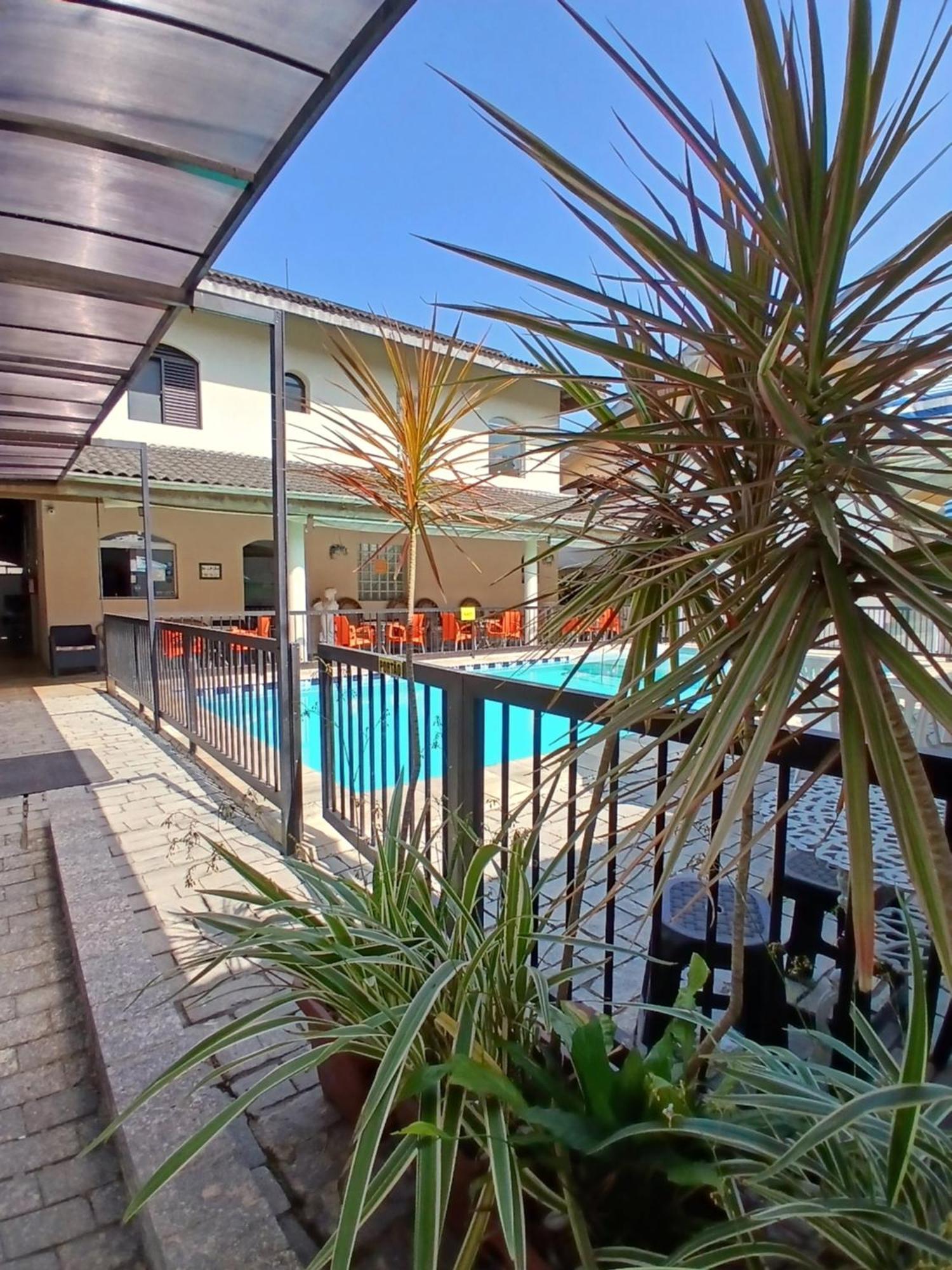 Pousada Parque Suites Estacionamento E Piscina Guaruja Exterior photo